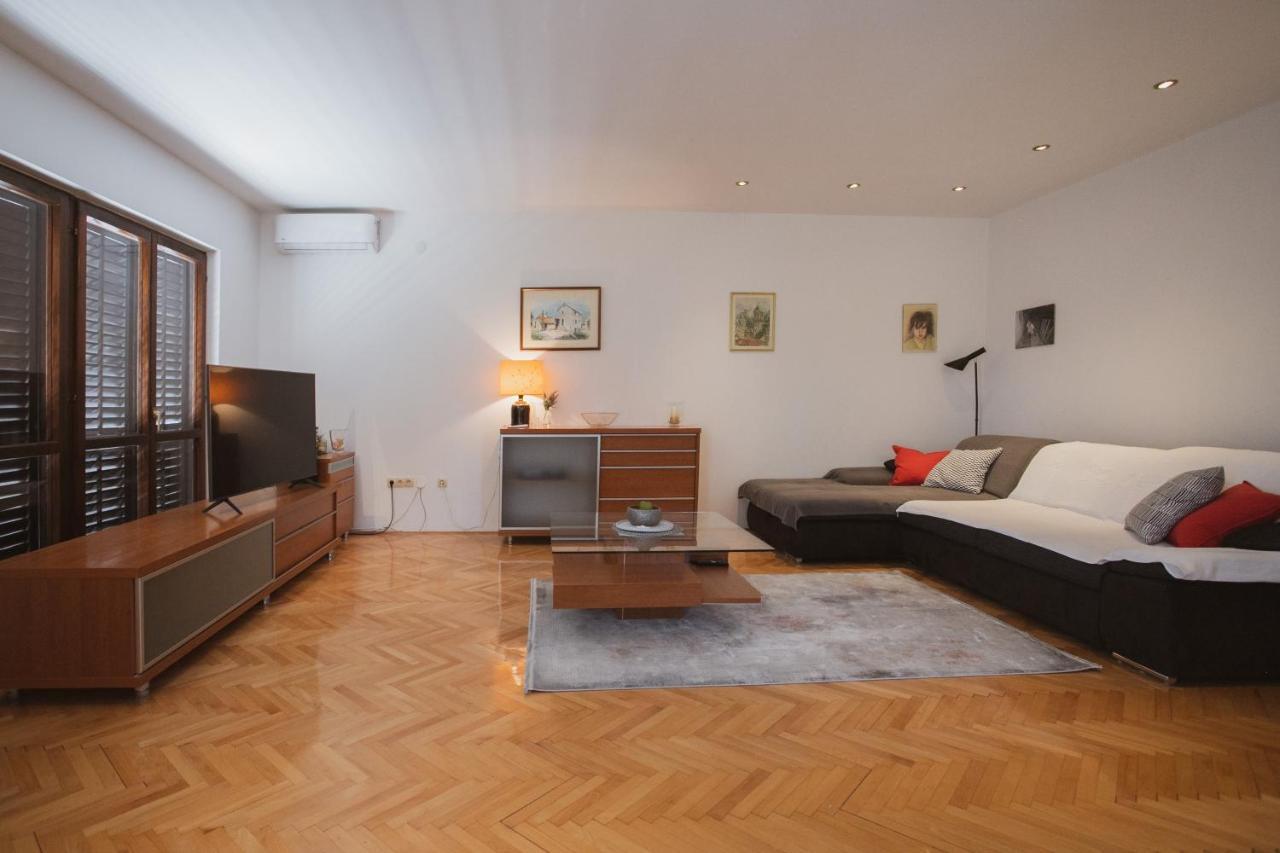 Comfort Sea View Apartment *